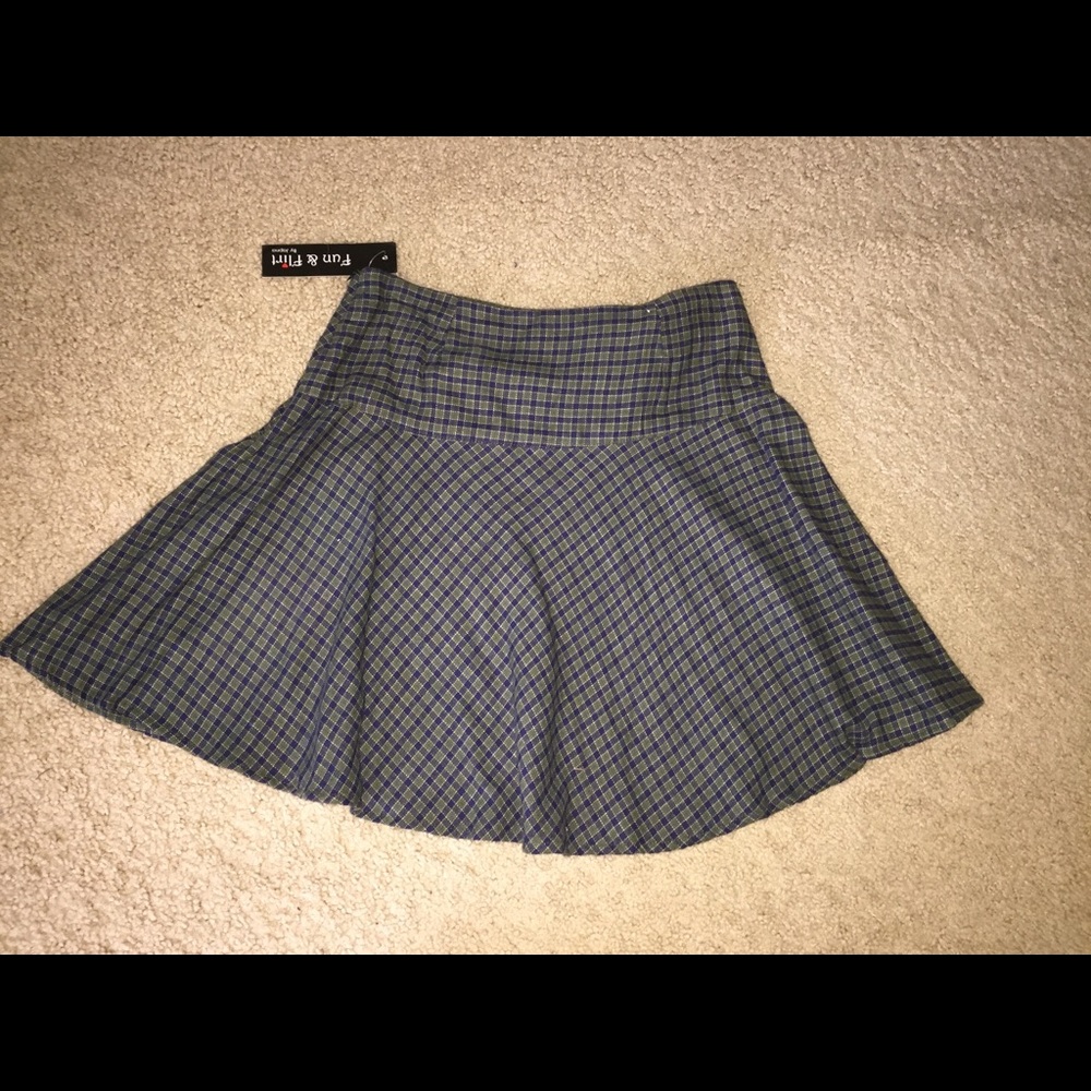 Plaid mini skirt